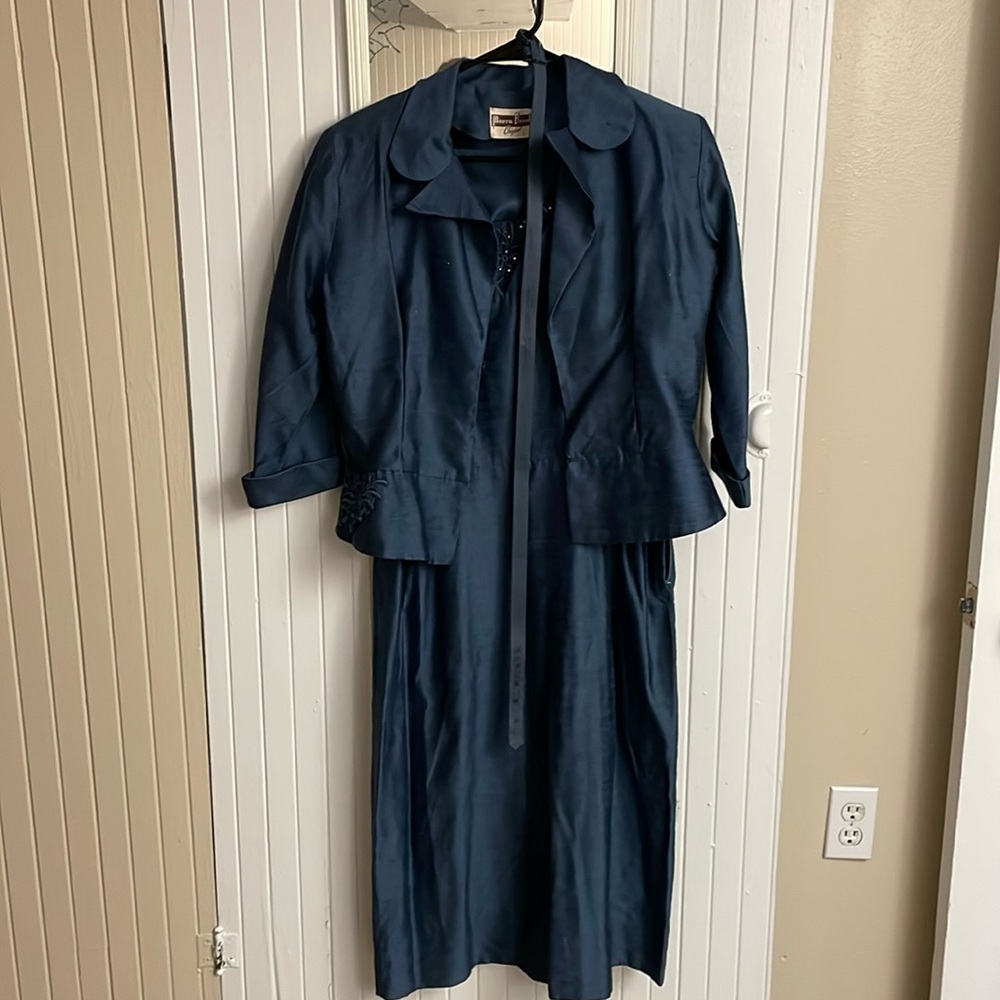 Vintage 1960s Meera Brooks two piece suit with belt